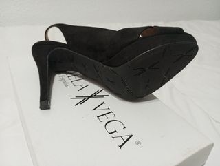 Zapatos de tacón Daniela Vega negros