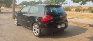 Volkswagen Golf V GTI (DSG)