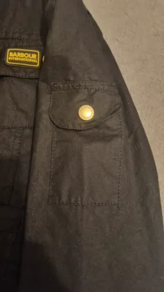 Chaqueta Barbour International Negra