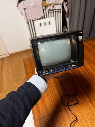 TV Portatile Roadstar Nera