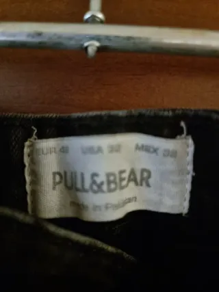 Pantalón vaquero negro desgastado chico