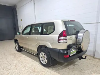 Toyota Land Cruiser 8 plazas