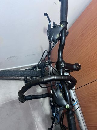 Bicicleta MTB Mondraker