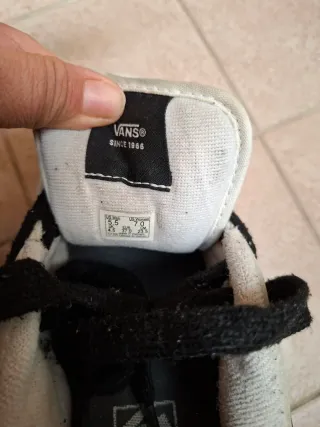 Sneakers Vans Knu Skool Tg 37