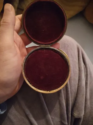 Medalla antigua de cobre