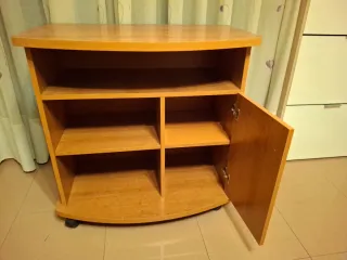 Mueble auxiliar con ruedas