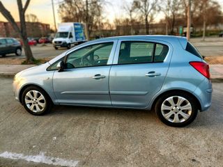 Opel Corsa 1.2 Enjoy, 5 puertas 2007