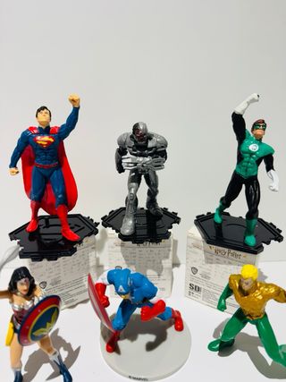Lote Figuras Superhéroes Pascua