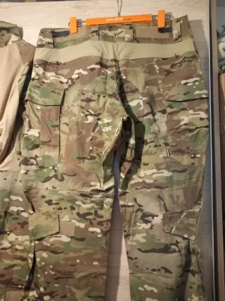 Traje Táctico Camuflaje