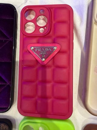 Fundas iPhone 15 Pro Max (LV, MK, Prada)