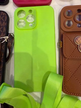 Fundas iPhone 15 Pro Max (LV, MK, Prada)