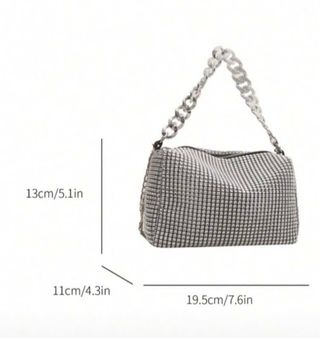 Bolso de fiesta plateado con cadena
