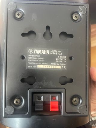 Sistema de 6 altavoces Yamaha NPS 300