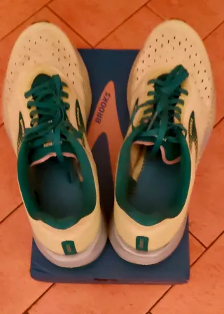 Brooks Hyperion Tempo