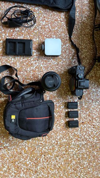 Sony Alpha 7II + Obiettivo 28-70mm + Accessori