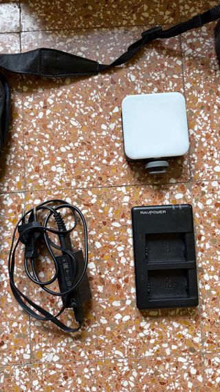 Sony Alpha 7II + Obiettivo 28-70mm + Accessori