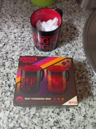 Taza Stranger Things .