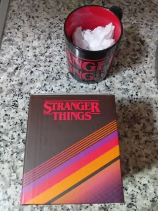 Taza Stranger Things .