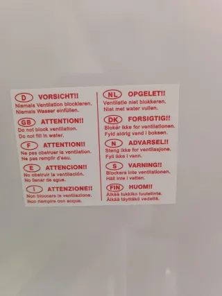 Nevera pequeña para medicinas o maquillaje