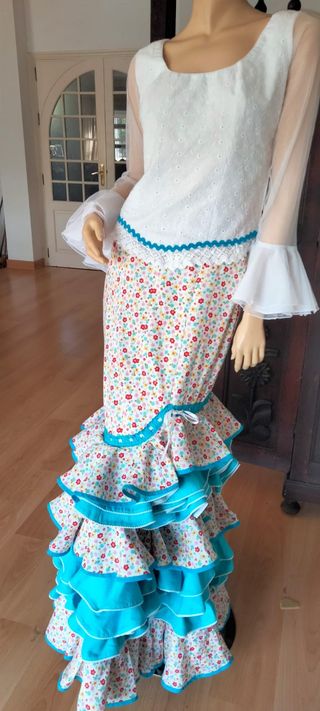 Conjunto Flamenco Blusa y Falda Talla 40-42