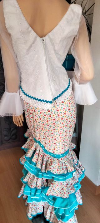 Conjunto Flamenco Blusa y Falda Talla 40-42