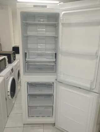 NEVERA MARCA INDESIT