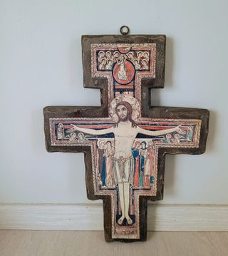 Crocifisso da parete in legno