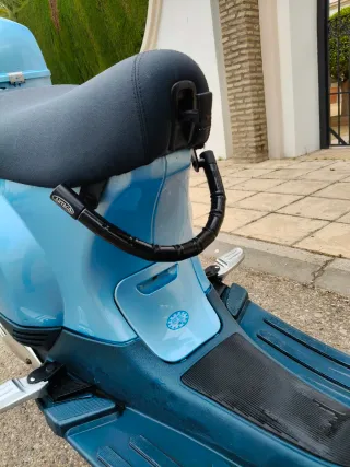 Vespa LX50 4T Negra Automática