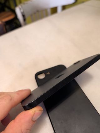 iPhone 16e 128GB Negro + Batería Inalámbrica