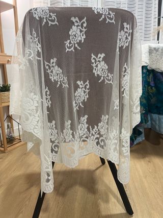 Matilla fallera beige encaje floral