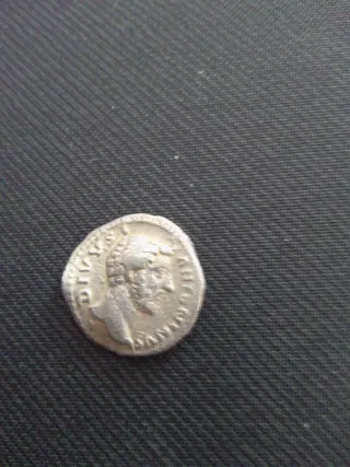 Denario romano antiguo