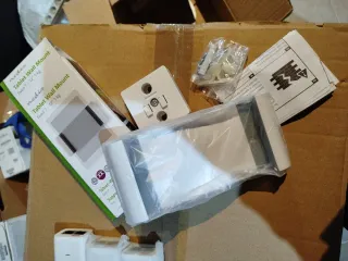 Soporte de Pared para Tablet 7 a 12", Nuevo