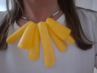 Collar Adolfo Dominguez Plata y Amarillo