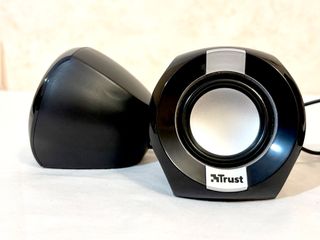 Altavoces Trust Compact 2.0