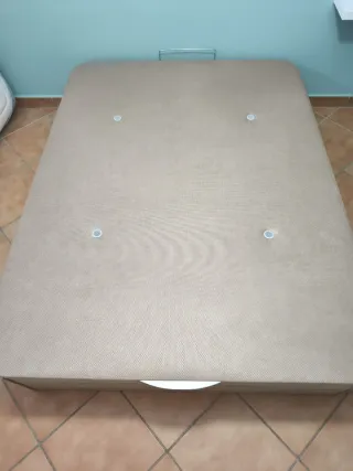 Canapé abatible madera y tela