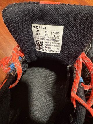 Zapatillas Asics Trail Running Talla 37.5