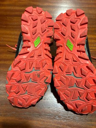 Zapatillas Asics Trail Running Talla 37.5
