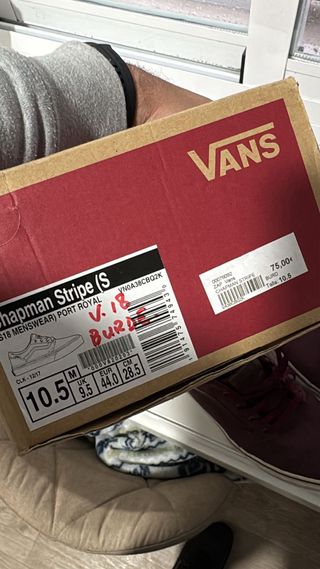 Zapatillas Vans Moradas y Blancas