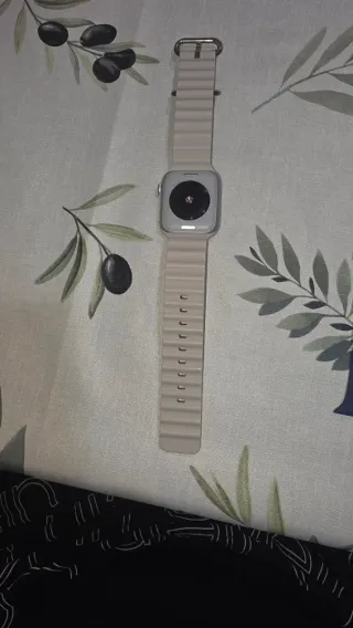 Apple Watch S6 + 4 correas y protectores