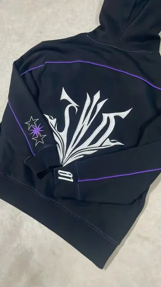 Conjunto ropa de moda emergente