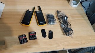 Set 2 Walkie-Talkies Motorola T82 Extreme