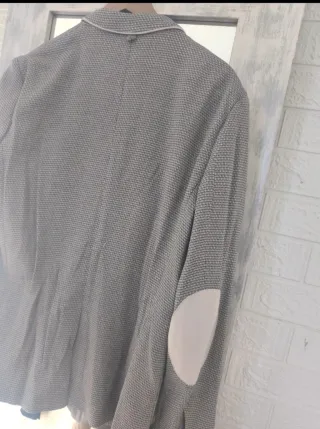 Americana ZARA espiga con coderas.