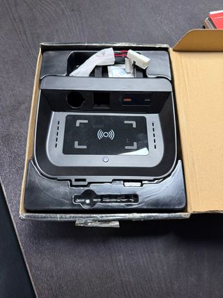 Cargador Inalámbrico Toyota RAV4 2019-2026