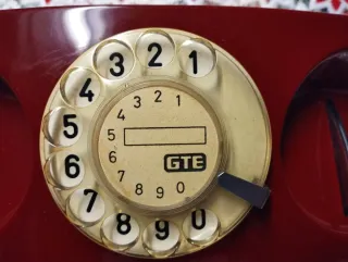 Telefono vintage GTE Starlite rosso