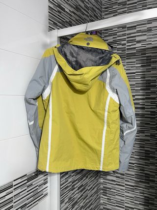 Abrigo North Face Summit Series Hyvent talla M