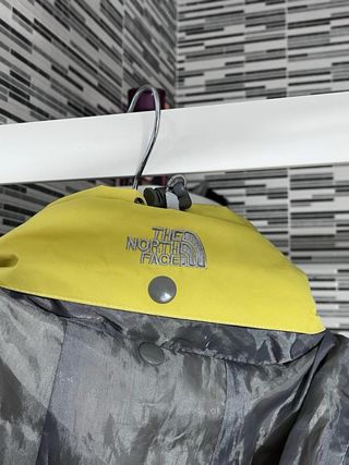 Abrigo North Face Summit Series Hyvent talla M