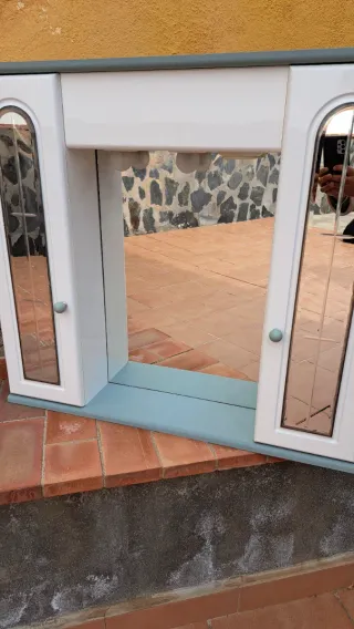 Mueble espejo baño madera y cristal