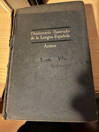 Biblioteca Diccionarios S.XX