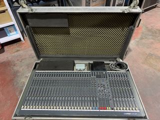 Mesa de mezclas Spirit Live