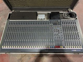 Mesa de mezclas Spirit Live